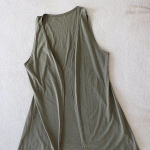 Un chaleco largo / Sobretodo